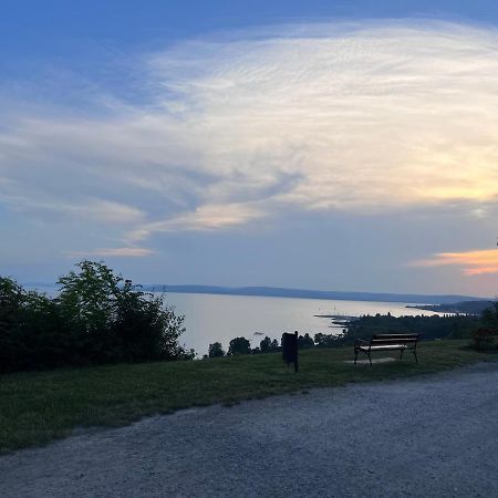 Вілла Balatonakarattya Magaspart Екстер'єр фото