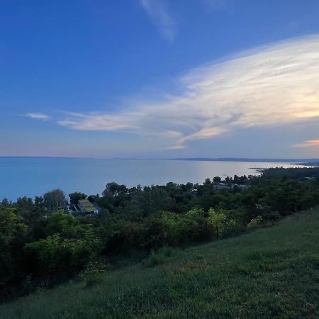 Вілла Balatonakarattya Magaspart Екстер'єр фото